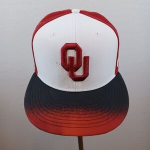 Oklahoma Sooners Hat Cap Snap Back White Red Nike College Football Mens One Size